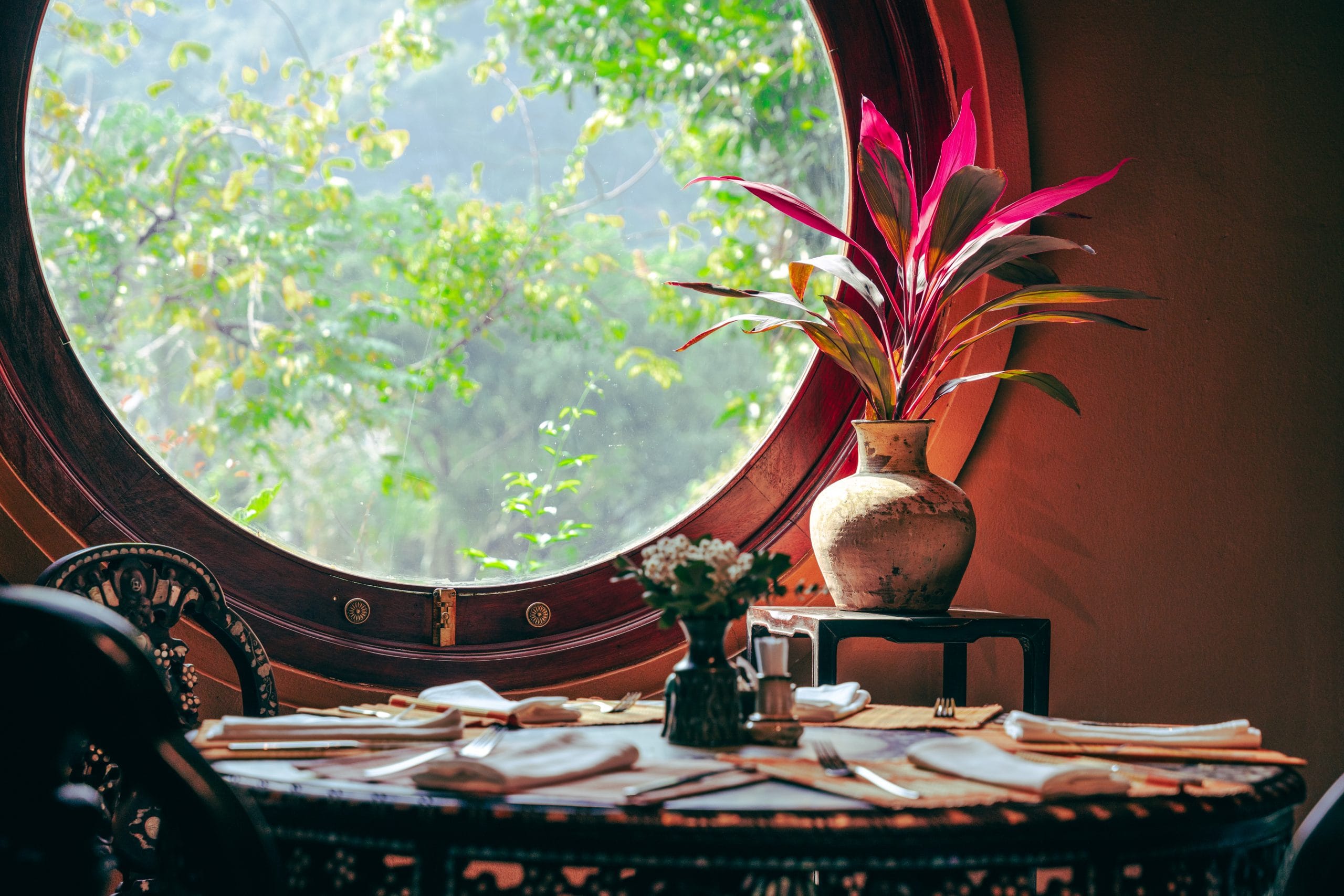 Beneath towering timber beams and warm lantern light, chefs curate seasonal tasting menus celebrating northern agricultural heritage