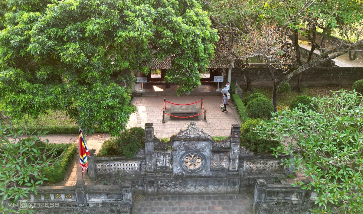 This organized itinerary is the best Ninh Binh tour for experiencing all the ancient capital's must-see spots