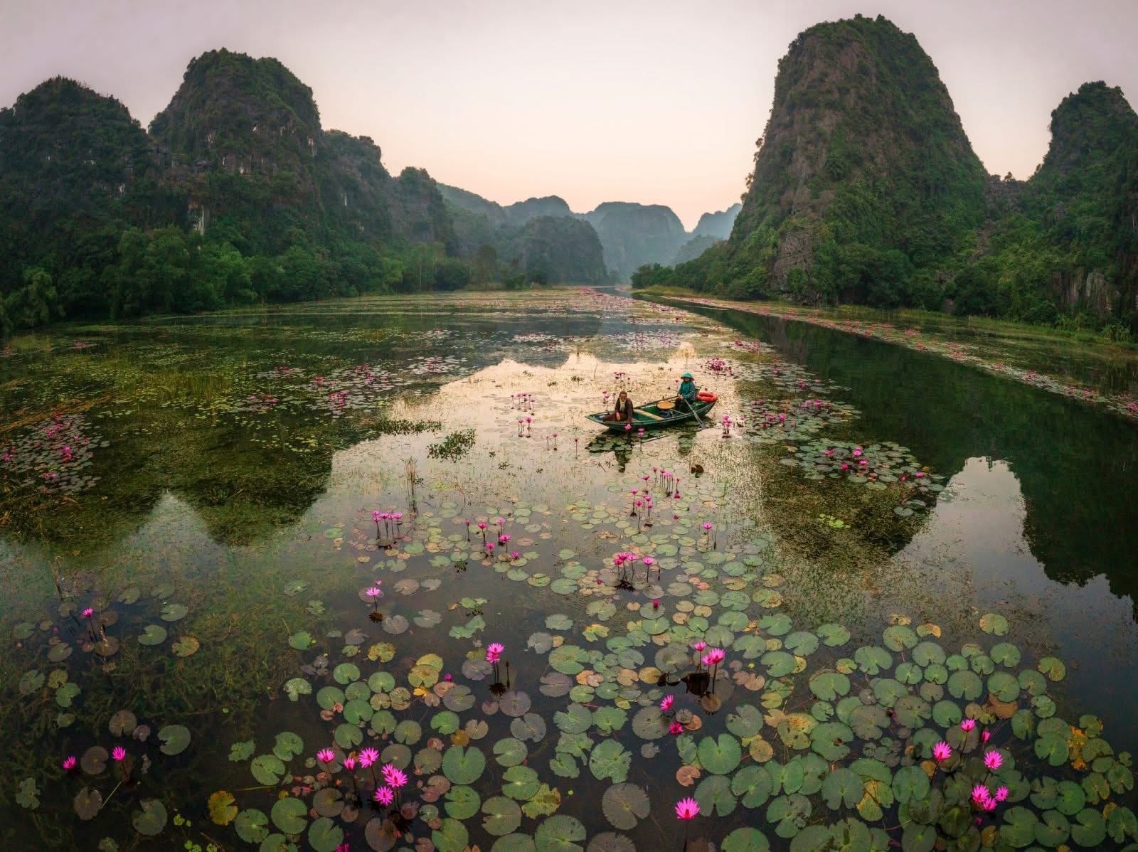 Choosing to stay near Tam Coc ensures convenient access to the temple during festival season.