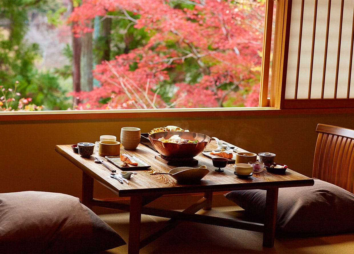 Experiencing a traditional incense ceremony, a key cultural ritual for mental renewal.