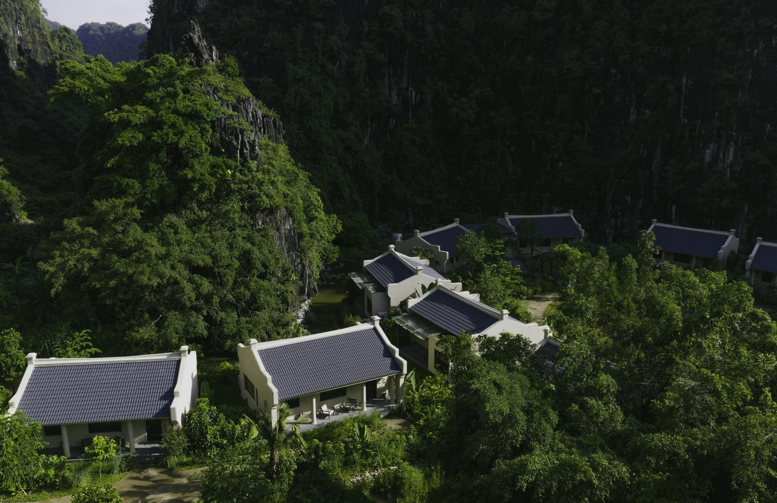 Selecting a boutique sanctuary like Jiva Hoa Lu to elevate your Ninh Binh Vietnam tour.